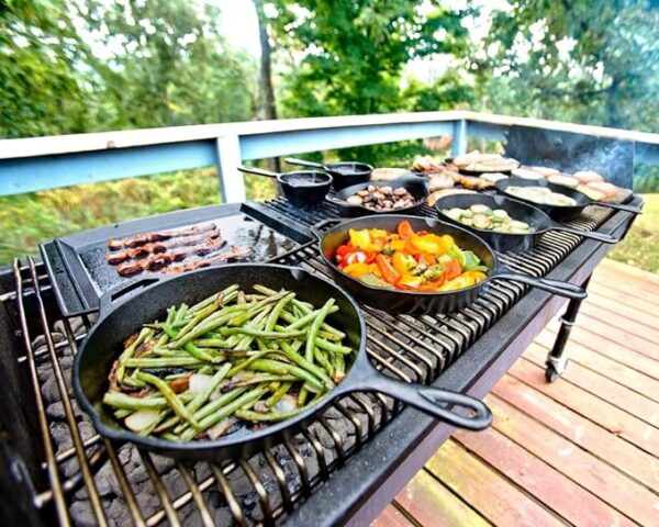 Lodge 10.25 Inch Cast Iron Pre-Seasoned Skillet - Image 3